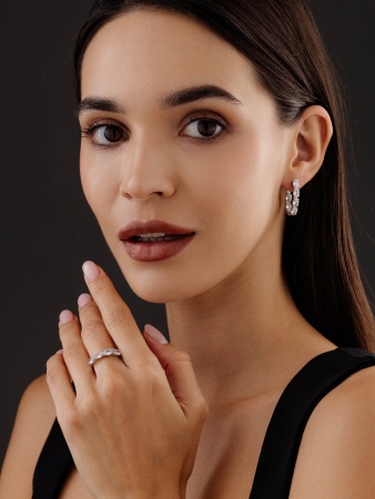 Купить оптом серьги из серебра с фианитами 2340201182 от Krasnoe