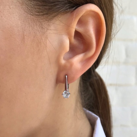 Купить оптом серьги из серебра с фианитами 2340200245 от Krasnoe