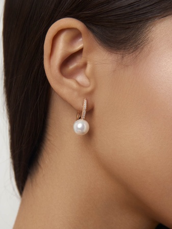 Купить оптом серьги из серебра с жемчугами и фианитами 2320241606л от Krasnoe