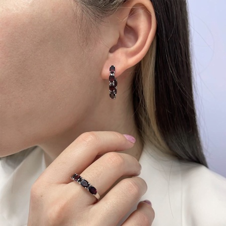 Купить оптом серьги из серебра с гранатами 2340151182 от Krasnoe