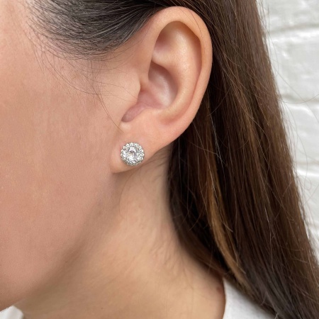 Купить оптом пусеты из серебра с фианитами 2340201874л от Krasnoe