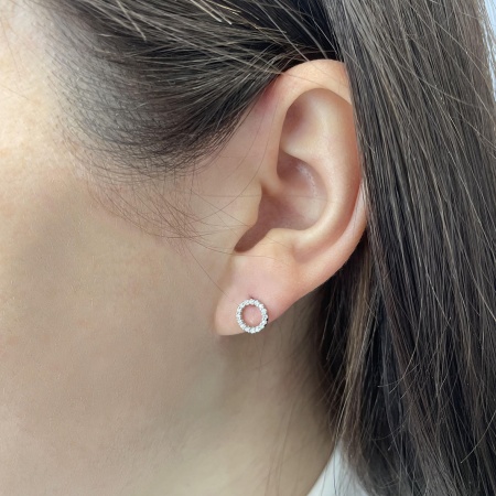 Купить оптом пусеты из серебра с фианитами 2340201928л от Krasnoe