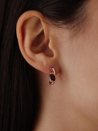 Купить оптом серьги из серебра с гранатами 2320155498 от Krasnoe