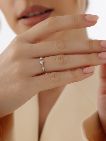 Купить оптом кольцо из серебра без вставок 1340401738 от Krasnoe