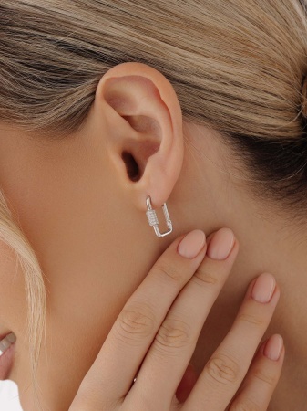 Купить оптом серьги из серебра с фианитами 2340205409л от Krasnoe