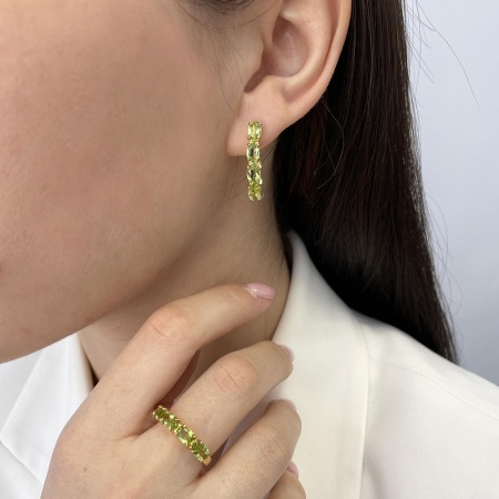 Купить оптом серьги из серебра с хризолитами 2318131182 от Krasnoe