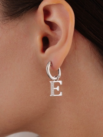 Купить оптом серьги из серебра с фианитами 2340205865л от Krasnoe