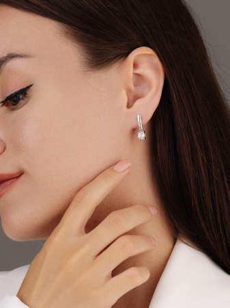 Купить оптом серьги из серебра с фианитами 2340200252 от Krasnoe