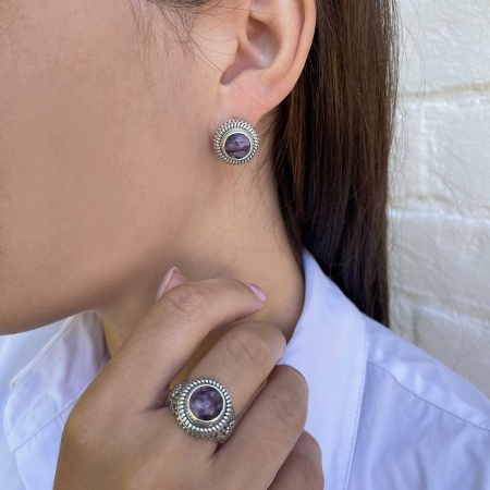 Купить оптом серьги из серебра с чароитами 2310461526-1 от Krasnoe