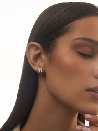 Купить оптом пусеты из серебра с фианитами 2340205421 от Krasnoe