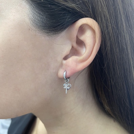 Купить оптом серьги из серебра с фианитами 2340204847л от Krasnoe