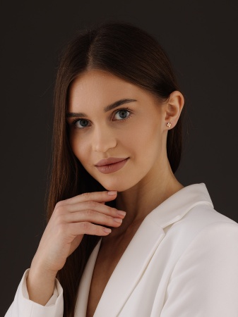 Купить оптом пусеты из серебра с фианитами 2320201934 от Krasnoe