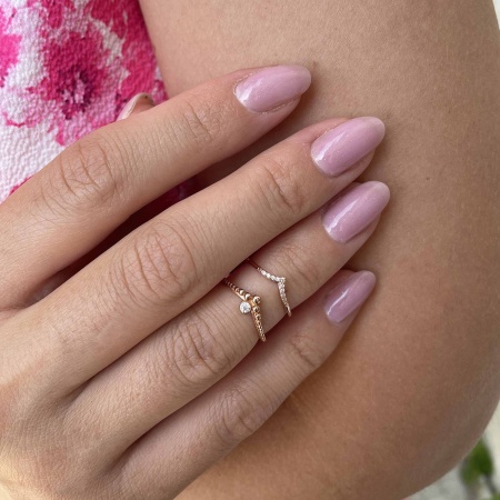 Купить оптом кольцо из серебра с фианитами 1320201741 от Krasnoe