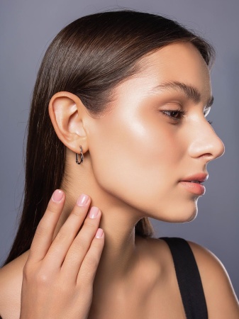 Купить оптом серьги из серебра без вставок 2340401893 от Krasnoe