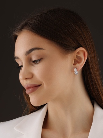 Купить оптом серьги из серебра с фианитами 2340201118 от Krasnoe