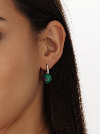 Купить оптом серьги из серебра с рубин-цоизитами 2340594318 от Krasnoe