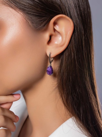 Купить оптом серьги из серебра с фианитами и чароитами 2340465052л от Krasnoe