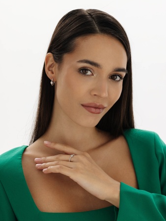 Купить оптом серьги из серебра с фианитами 2340205631л от Krasnoe