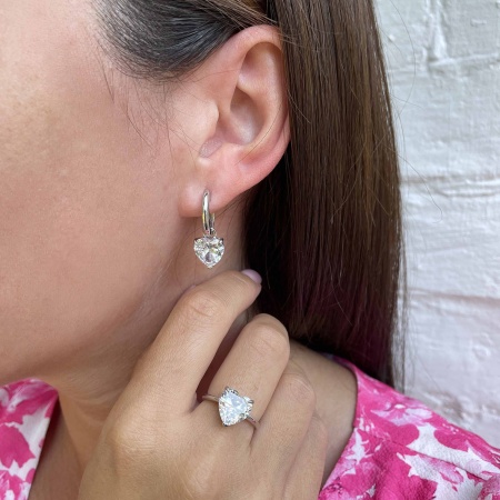 Купить оптом серьги из серебра с фианитами 2340204852 от Krasnoe