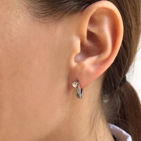 Купить оптом серьги из серебра с фианитами 2340200218 от Krasnoe