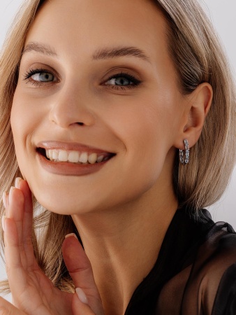 Купить оптом серьги из серебра с топазами 2340071164 от Krasnoe