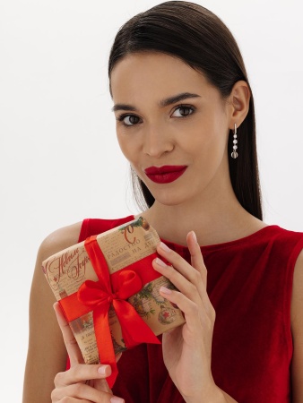 Купить оптом серьги из серебра с хрусталём и фианитами 2340521510 от Krasnoe