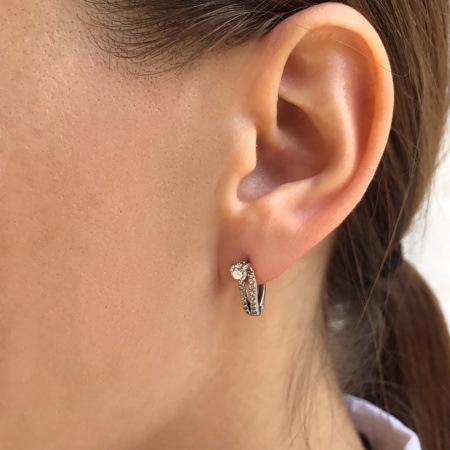 Купить оптом серьги из серебра с фианитами 2340200218 от Krasnoe