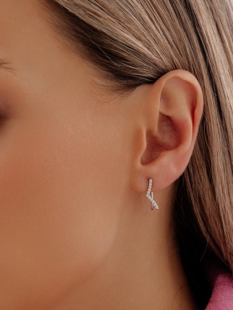 Купить оптом серьги из серебра с фианитами 2340205463л от Krasnoe