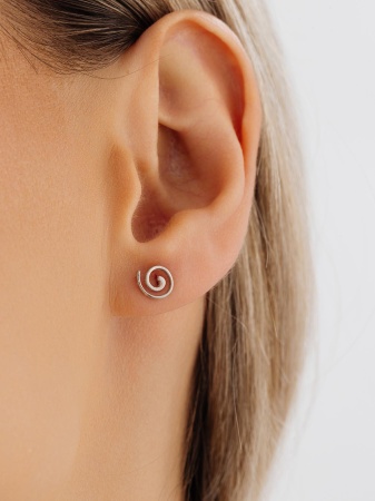 Купить оптом пусеты из серебра без вставок 2340402139 от Krasnoe