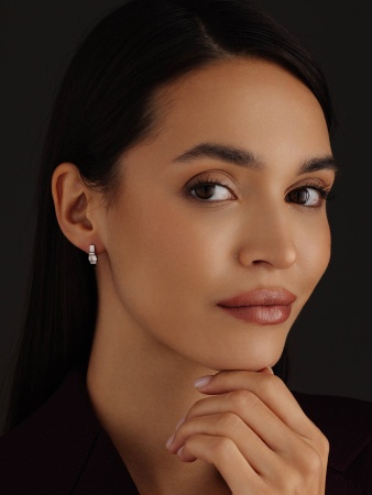 Купить оптом серьги из серебра с фианитами 2340200264 от Krasnoe