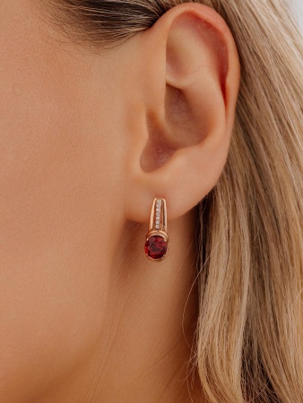 Купить оптом серьги из серебра с гранатами и фианитами 2320820995 от Krasnoe