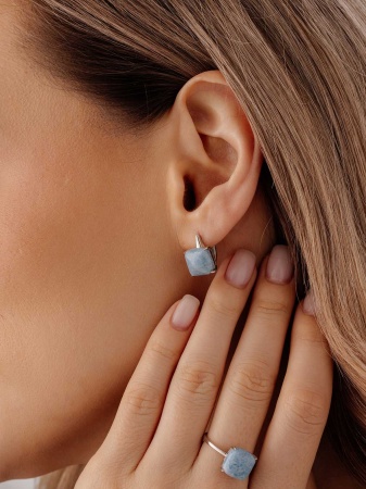 Купить оптом серьги из серебра с виоланами 2340В05041 от Krasnoe