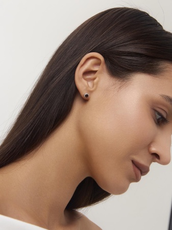 Купить оптом пусеты из серебра с гранатами и фианитами П340154140л от Krasnoe