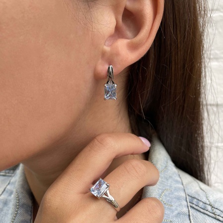 Купить оптом серьги из серебра с фианитами 2340200095-70 от Krasnoe