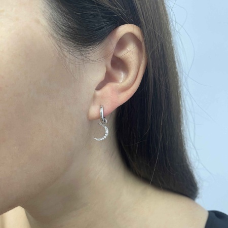 Купить оптом серьги из серебра с фианитами 2340204810л от Krasnoe