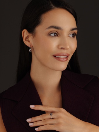 Купить оптом серьги из серебра с гранатами и фианитами 2340825606 от Krasnoe