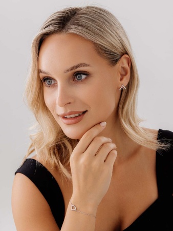 Купить оптом пусеты из серебра с фианитами 2340205461л от Krasnoe