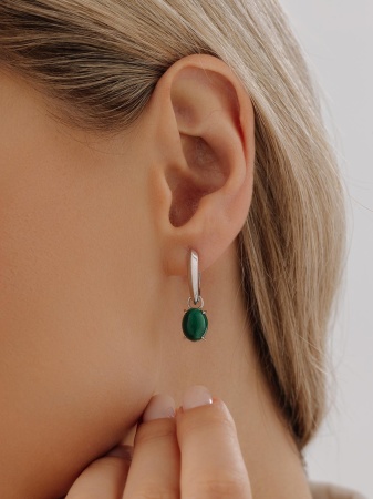 Купить оптом серьги из серебра с малахитами 2340380901 от Krasnoe