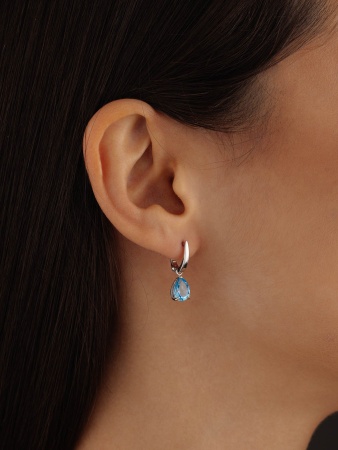 Купить оптом серьги из серебра с топазами и топазами 2340075884 от Krasnoe