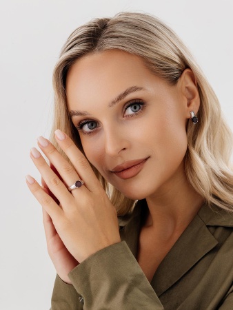 Купить оптом серьги из серебра с гранатами 2340151117 от Krasnoe