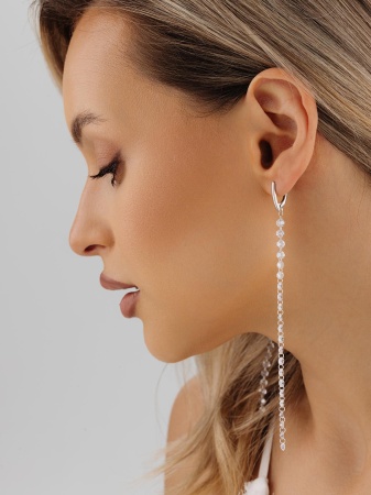 Купить оптом серьги из серебра с фианитами 2340200603 от Krasnoe