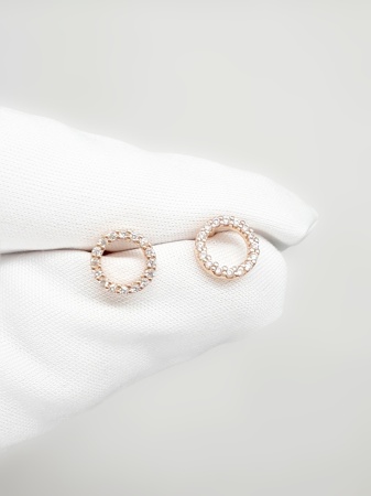 Купить оптом пусеты из серебра с фианитами 2320201928л от Krasnoe