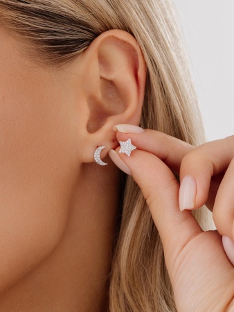 Купить оптом пусеты из серебра с фианитами 2340205516л от Krasnoe