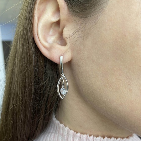 Купить оптом серьги из серебра с фианитами 2340201328 от Krasnoe