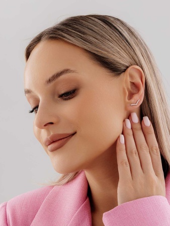 Купить оптом серьги из серебра с фианитами 2340205463л от Krasnoe