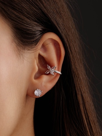 Купить оптом серьги из серебра с фианитами 2340205422 от Krasnoe