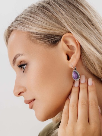 Купить оптом серьги из серебра с чароитами 2310465062 от Krasnoe