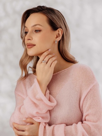 Купить оптом серьги из серебра с фианитами 2340204342л от Krasnoe