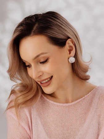 Купить оптом серьги из серебра с кахолонгами 2340К05894 от Krasnoe