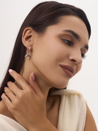 Купить оптом серьги из серебра с фианитами 2310201824 от Krasnoe